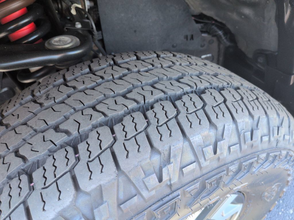 Used 2023 Toyota Tacoma TRD Off-Road w/ TRD Premium Off Road Package AWD/4WD image 28