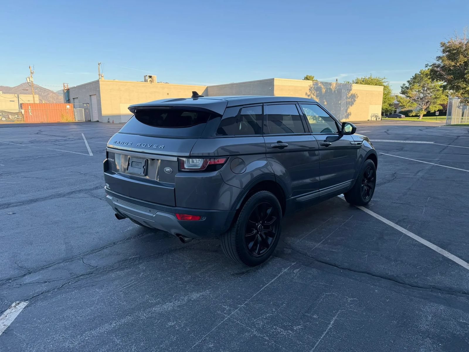Used 2016 Land Rover Range Rover Evoque SE AWD/4WD image 5