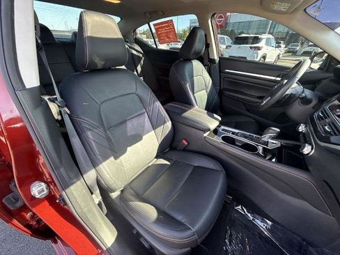 Certified 2024 Nissan Altima 2.5 SR w/ SR Premium Package AWD/4WD image 24