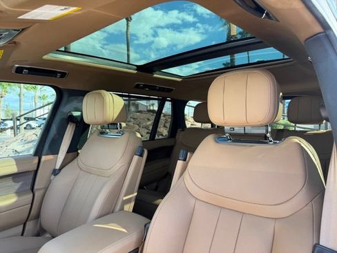 New 2026 Land Rover Range Rover Long Wheelbase SE AWD/4WD image 3