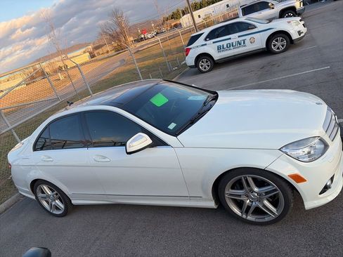 Used 2008 Mercedes-Benz C 350 Sport image 4