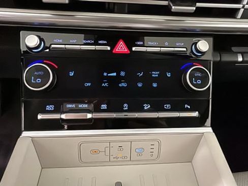 Certified 2026 Hyundai Santa Fe SEL AWD/4WD image 23