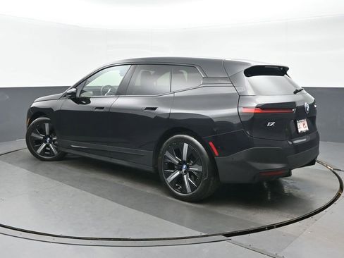 Used 2023 BMW iX xDrive50 w/ Premium Package image 5