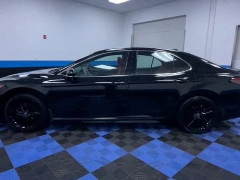 Used 2024 Toyota Camry XSE w/ Navigation Package image 5