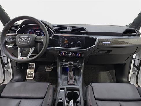 Certified 2025 Audi Q3 2.0T Premium Plus w/ Premium Plus Package image 10