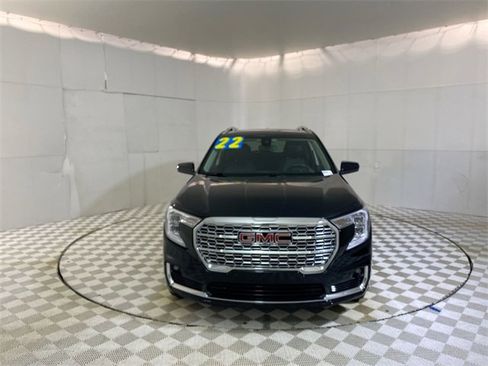 Used 2022 GMC Terrain Denali image 21