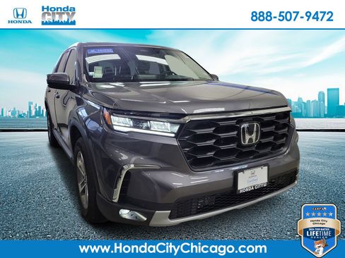 Certified 2025 Honda Pilot EX-L image 1