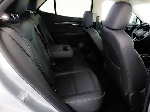 Used 2023 Buick Envision Essence image 30