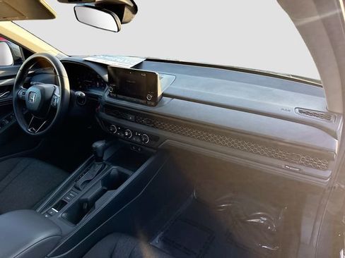 Certified 2023 Honda Accord LX image 25