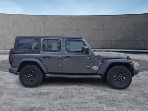 Used 2018 Jeep Wrangler Unlimited Sport AWD/4WD image 12