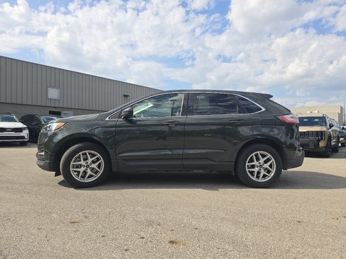 Used 2024 Ford Edge SEL AWD/4WD image 11