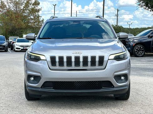 Used 2019 Jeep Cherokee Latitude Plus FWD image 10