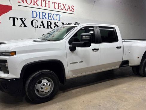 Used 2025 Chevrolet Silverado 3500 W/T image 13
