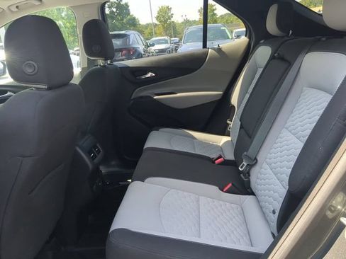 Used 2018 Chevrolet Equinox LT w/ Sun & Infotainment Package AWD/4WD image 13