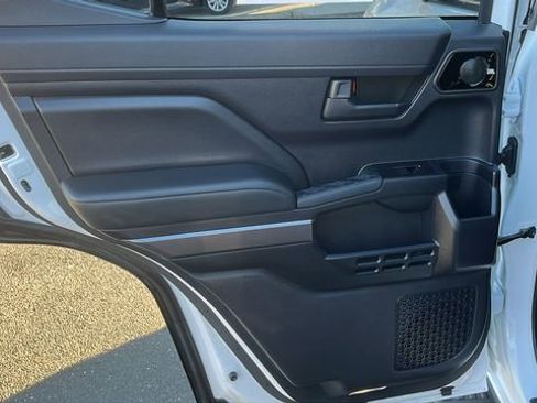 Used 2025 Toyota 4Runner TRD Off-Road Premium image 18