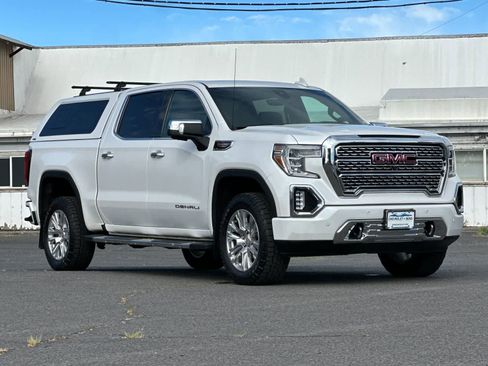 Used 2019 GMC Sierra 1500 Denali w/ Technology Package AWD/4WD image 9
