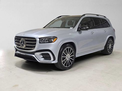 Used 2026 Mercedes-Benz GLS 450 4MATIC image 7