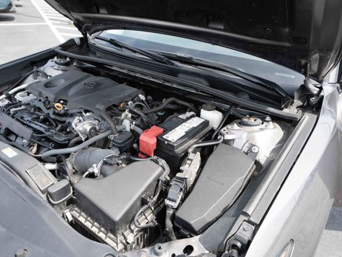 Used 2024 Toyota Camry SE FWD image 32
