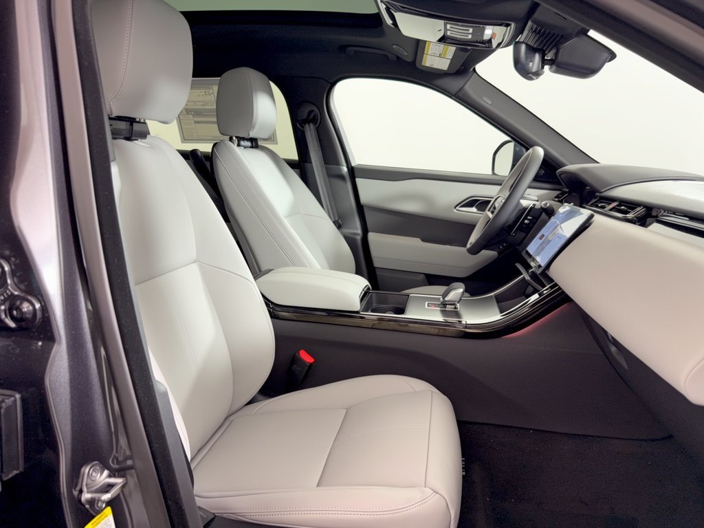 New 2026 Land Rover Range Rover Velar S AWD/4WD image 30