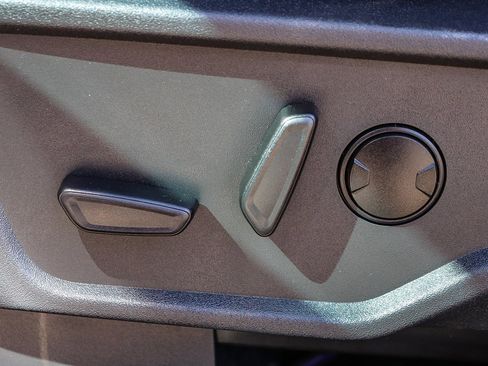 Used 2023 Ford Bronco Wildtrak image 30