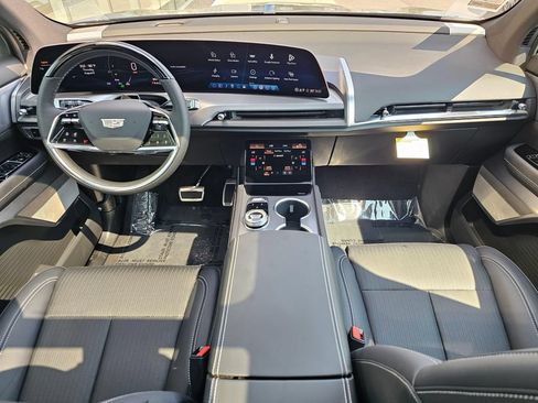 New 2027 Cadillac Vistiq Luxury AWD/4WD image 20