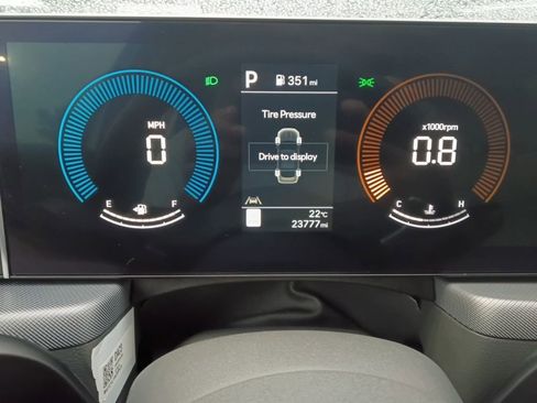 Used 2025 Hyundai Sonata SEL image 2