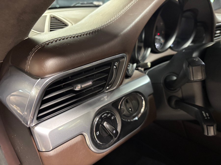 Used 2012 Porsche 911 Carrera S RWD image 9