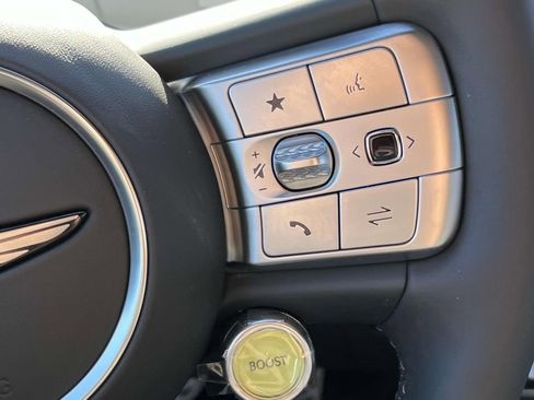 New 2024 Genesis GV60 Performance image 23