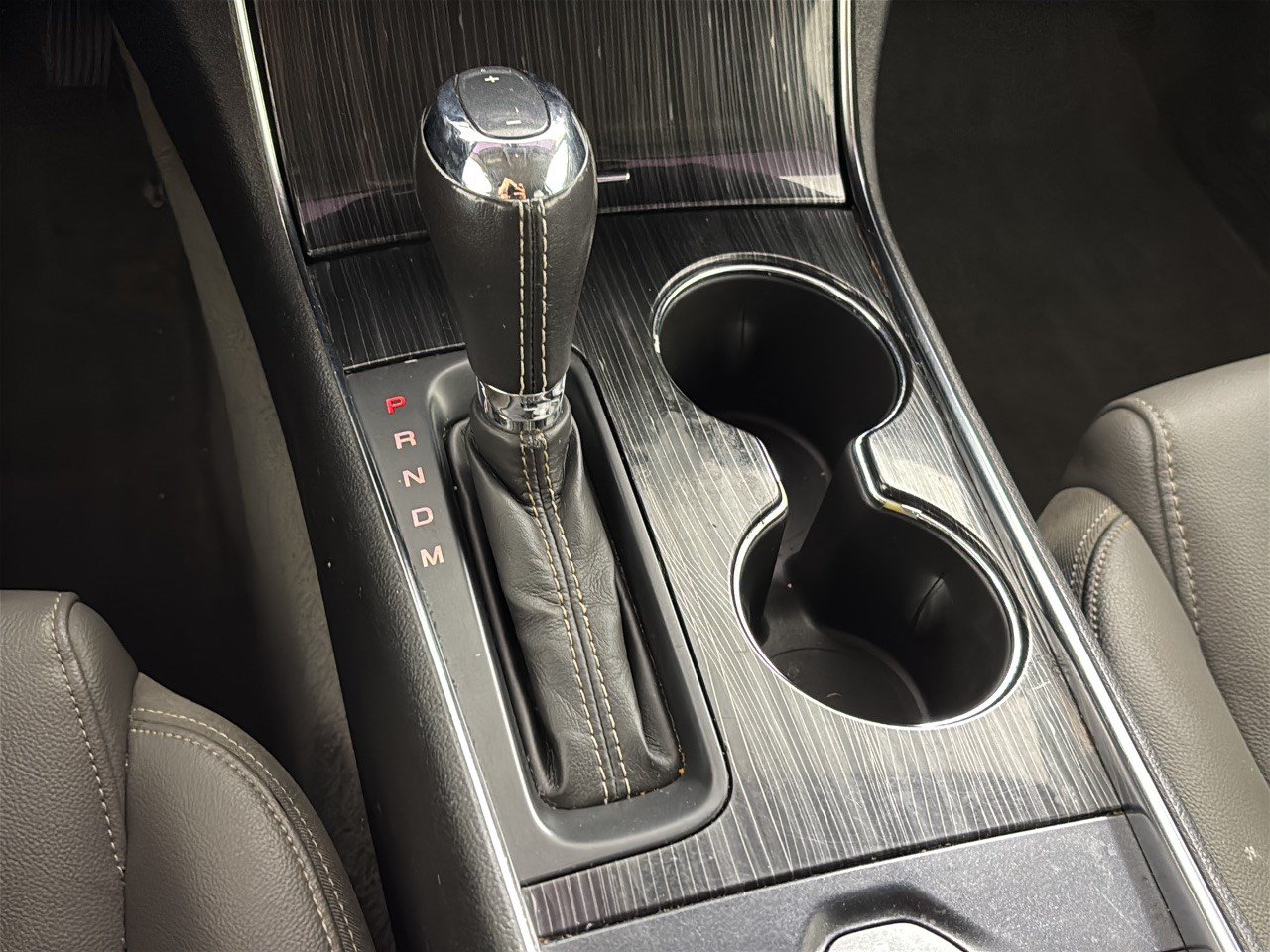 Used 2019 Chevrolet Impala LT FWD image 21