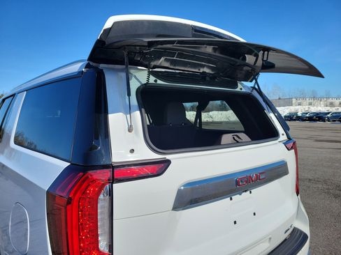 Certified 2023 GMC Yukon XL SLT w/ SLT Premium Package image 32