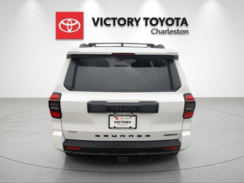 New 2025 Toyota 4Runner TRD Off-Road Premium image 4