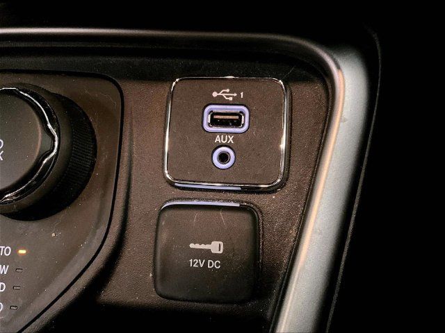Used 2019 Jeep Compass Latitude w/ Popular Equipment Group AWD/4WD image 31