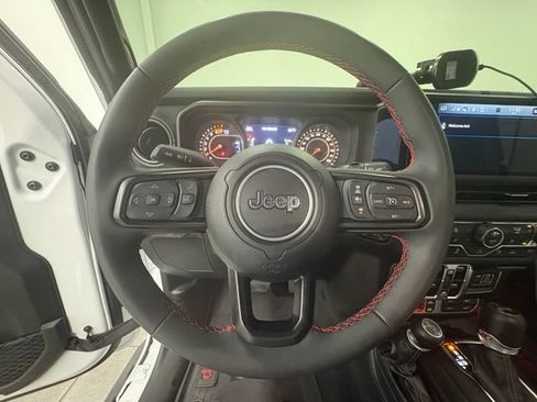 Used 2024 Jeep Wrangler Unlimited Rubicon w/ Technology Group AWD/4WD image 16