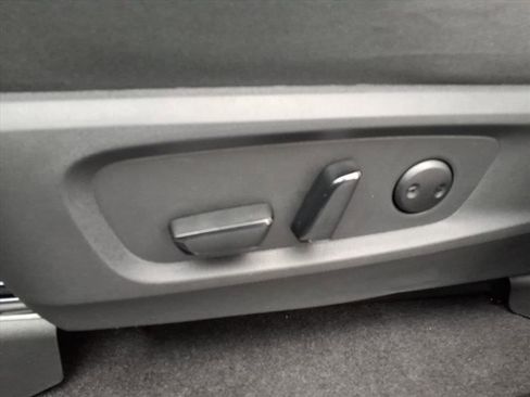 New 2025 Nissan Pathfinder SV image 25