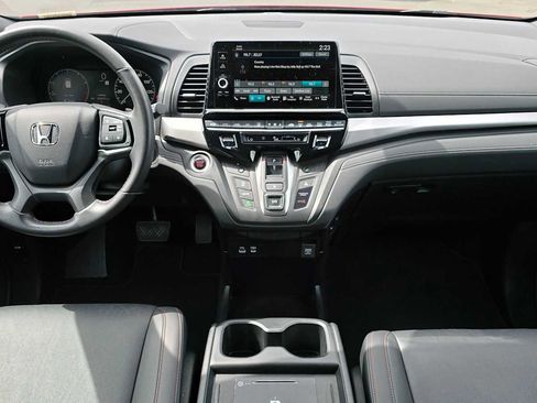 Used 2025 Honda Odyssey Sport-L image 19