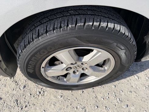 Used 2011 Honda Pilot EX-L image 12