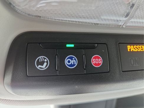 Used 2025 Chevrolet TrailBlazer LT AWD/4WD image 20