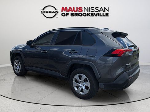 Used 2021 Toyota RAV4 LE AWD/4WD image 7