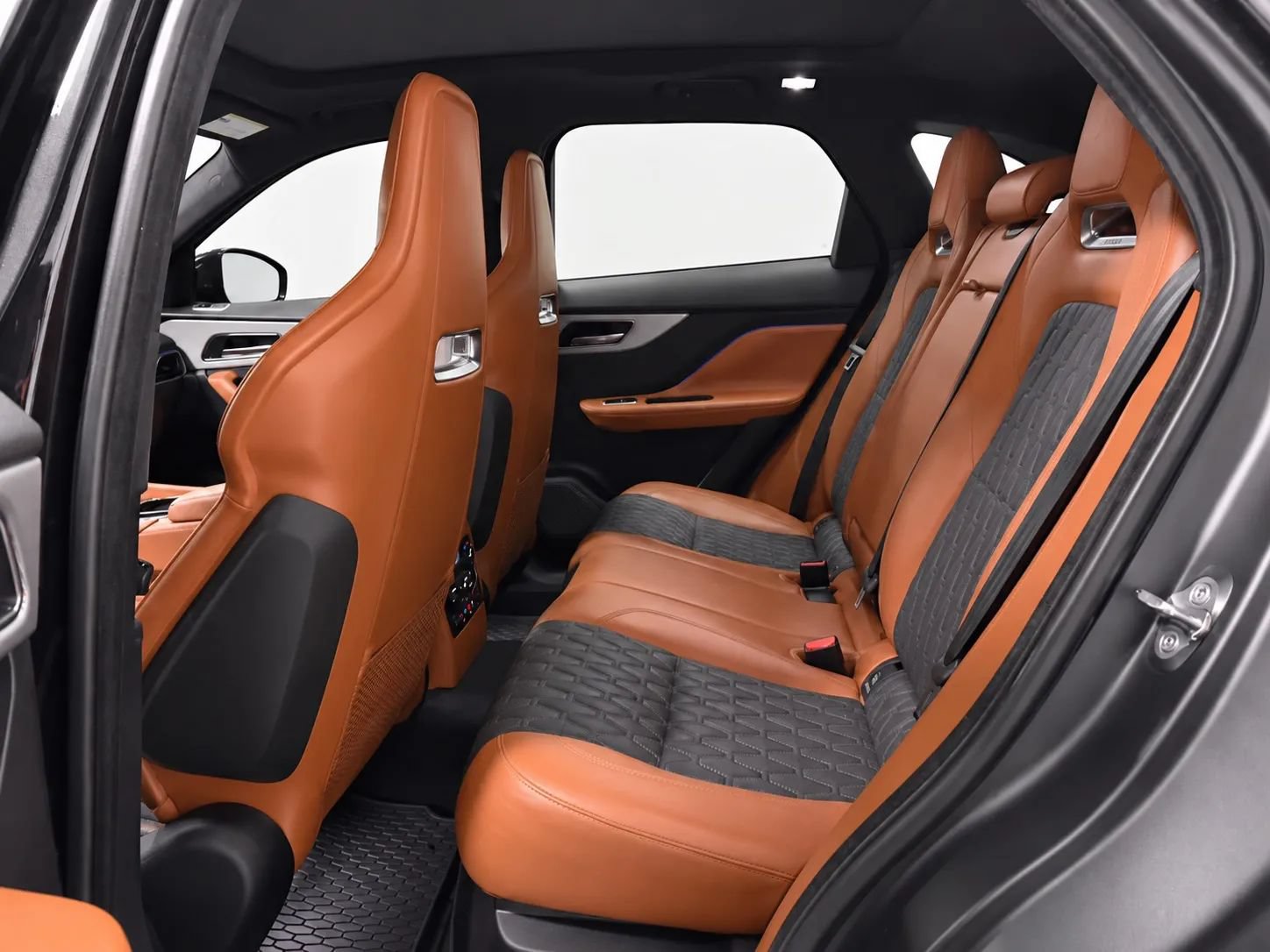 Used 2020 Jaguar F-PACE SVR AWD/4WD image 15
