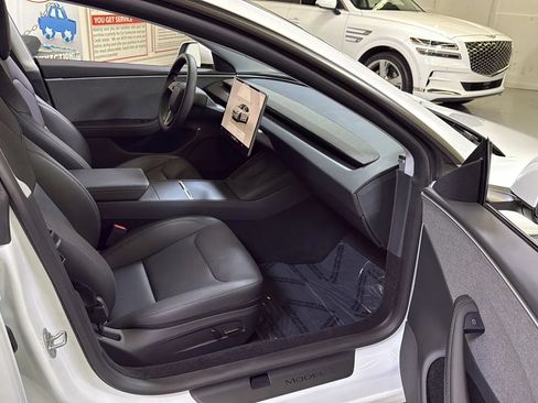 Used 2025 Tesla Model 3 Long Range RWD image 15