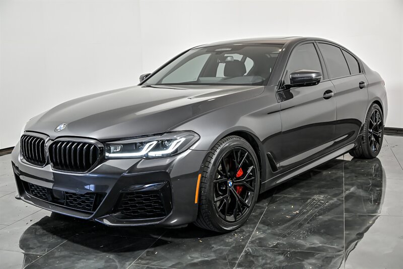 Used 2023 BMW M550i xDrive w/ Executive Package AWD/4WD image 5