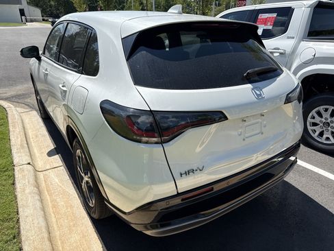 Used 2025 Honda HR-V EX-L image 7