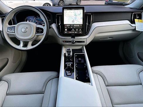 New 2026 Volvo XC60 T8 Ultra w/ Protection Package Premier AWD/4WD image 7