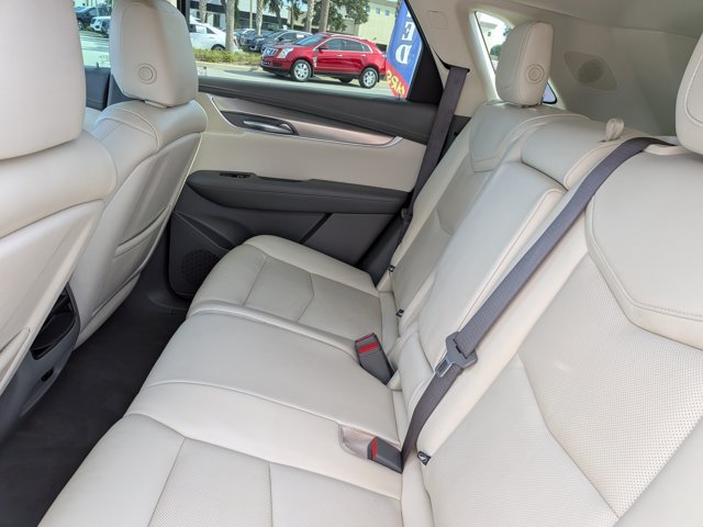 Certified 2018 Cadillac XT5 Luxury w/ Driver Awareness Package FWD image 16