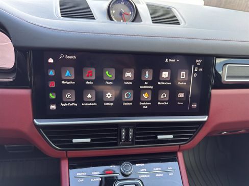 Used 2022 Porsche Cayenne GTS image 36