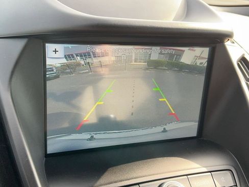 Used 2019 Ford Escape SE image 22