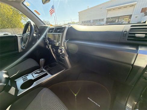 Used 2022 Toyota 4Runner SR5 image 28