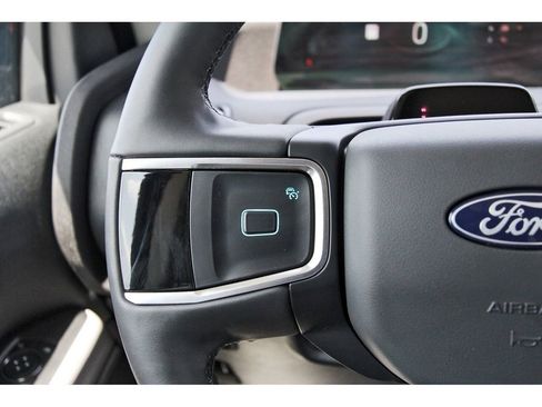 Certified 2025 Ford Expedition Max Active image 23