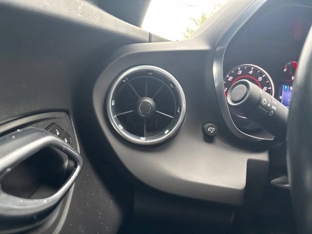 Used 2020 Chevrolet Camaro LT RWD image 16