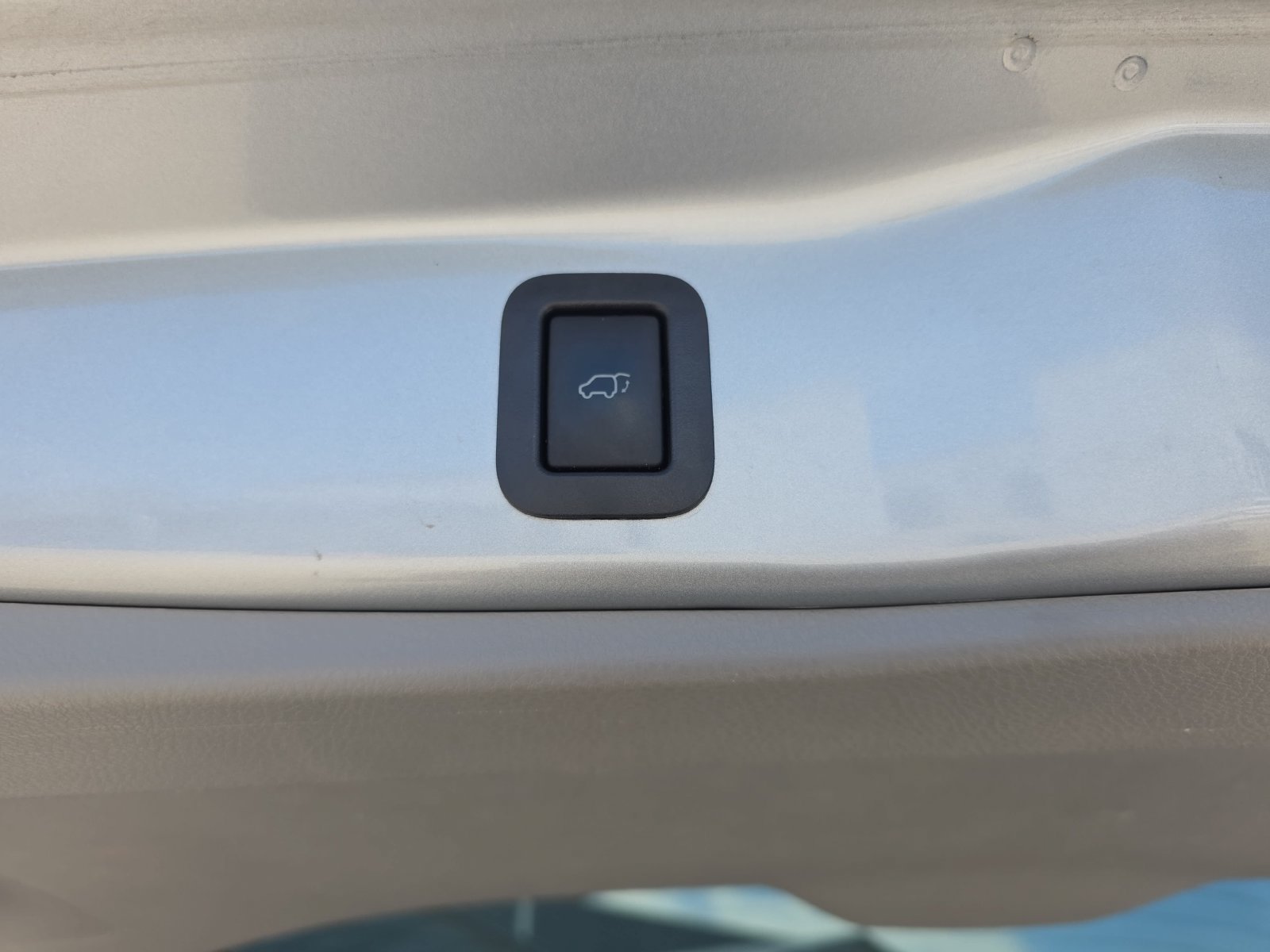 Used 2017 Toyota Highlander XLE FWD image 32